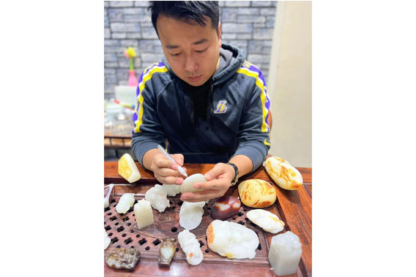 郭青龙——玉雕技艺非遗传承人